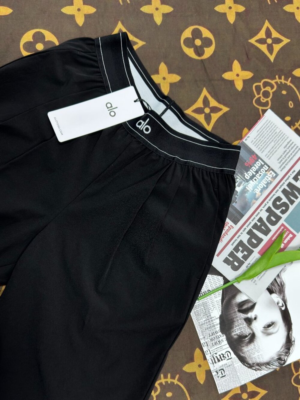 🎨ALO Yoga Suit Up Trouser Black (Regular) 30-inch✨ - Picture 6 of 8